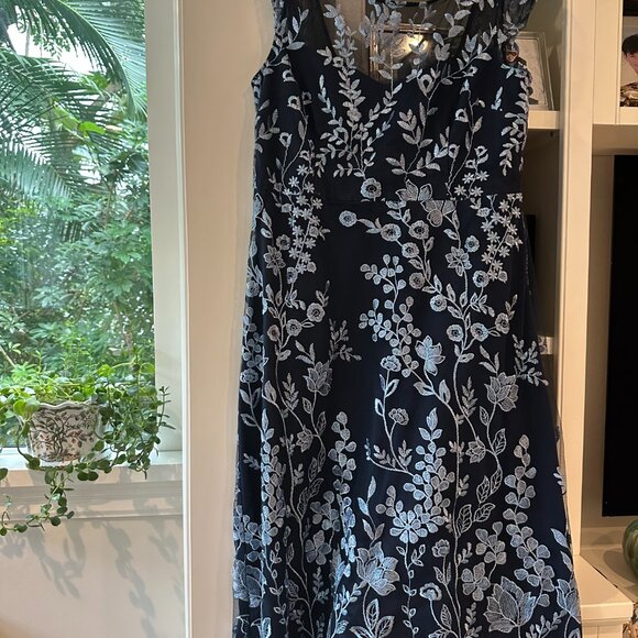 JS COLLECTIONS  MEREDITH FLORAL EMBROIDERY A-LINE DRESS - SIZE 16 - Picture 3 of 3
